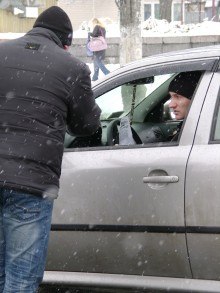 В Кременчуге автолюбители и ГАИ призывали водителей и пешеходов не нарушать ПДД (ФОТО, ВИДЕО)