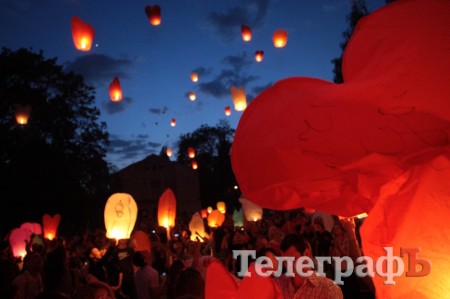 В Кременчуге 15 июня хотят запустить в небо одновременно тысячу фонариков