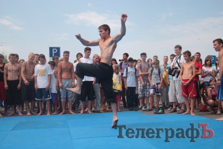 Впервые на «Extreme-zone» состоялись соревнования по спортивно-боевому искусству Tricking (ФОТОРЕПОРТАЖ)