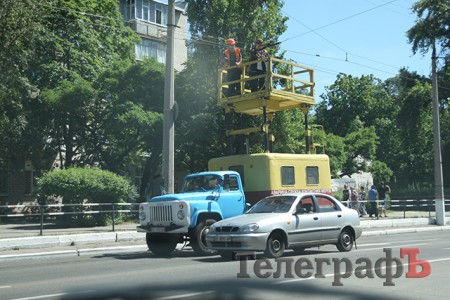 В Кременчуге из-за обрыва контактной линии остановились все троллейбусы