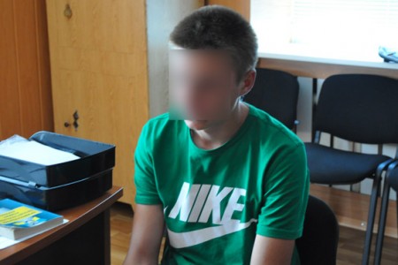 15-летний подросток из Полтавщины «обул» Украину в виртуальные кроссовки