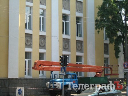 Строители надеются закончить ремонт краеведческого музея ко Дню Кременчуга