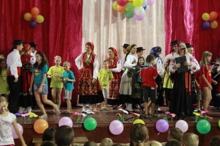 В Комсомольске сегодня начинается фестиваль "Калинове літо на Дніпрі"