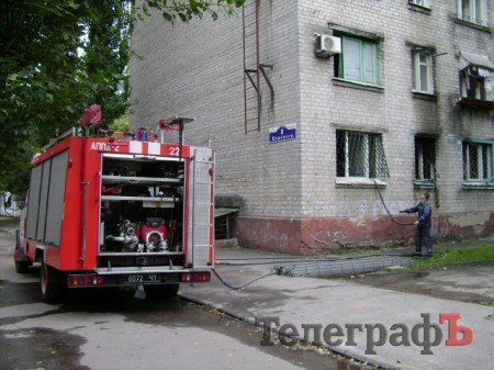 В центре Кременчуга горела малосемейка: двое потерпевших, 36 спасённых