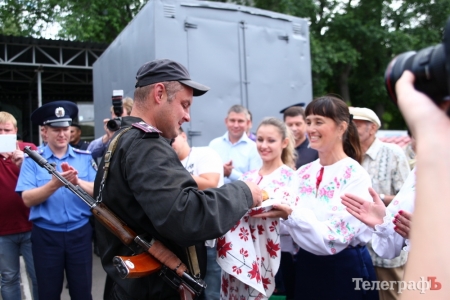 Кременчуг встретил своих героев - из Донбасса вернулись бойцы Нацгвардии
