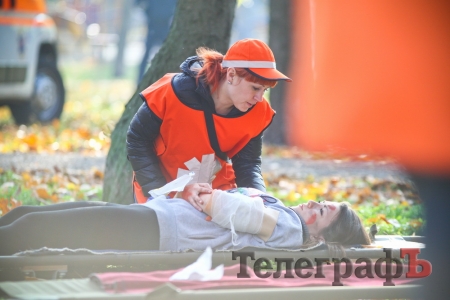 В Приднепровском парке Кременчуга прошли учения с волонтёрами-спасателями