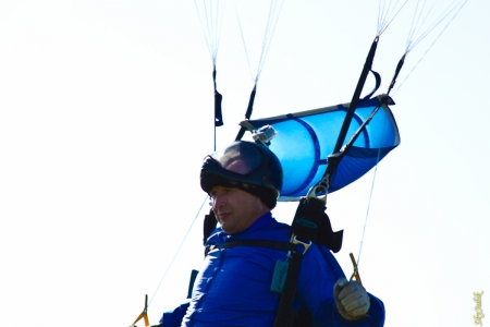 Кременчужанин получил награды за мировой рекорд в прыжках с парашютом