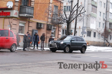 В Кременчуге на «мистическом» перекрёстке столкнулись три автомобиля