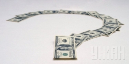 "Черная" пятница: официальный курс доллара от НБУ "взлетел" до 23 гривен