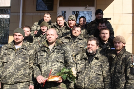 В Кременчуг вернулись милиционеры, прикрывавшие выход военных из Дебальцево