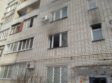 В Кременчуге сосед спас из горящей квартиры 8-летнего мальчика