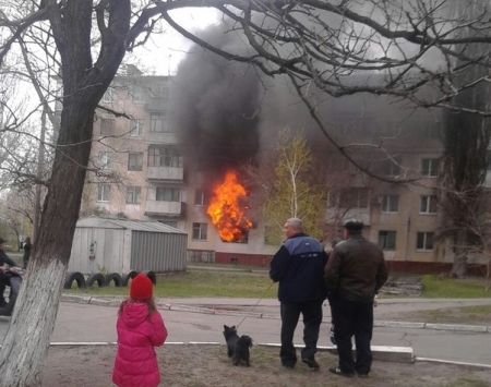 Кременчуцькі вогнеборці ліквідували пожежу в квартирі на Космічній