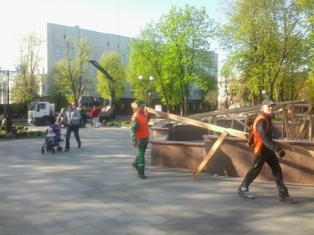 В Кременчуге готовят к включению фонтан в сквере Бабаева