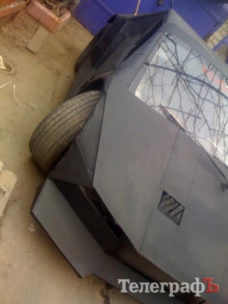 «Тюнингонул» свой разбитый автомобиль под Lamborghini