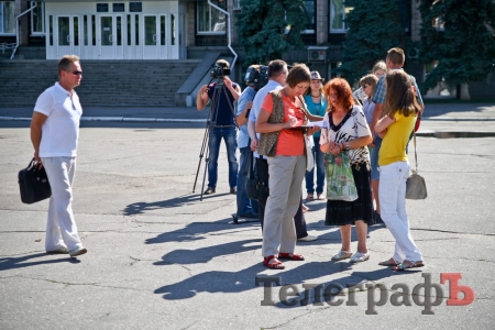 На громадські слухання з питання перейменування вулиці Леніна прийшло менше 10 чоловік