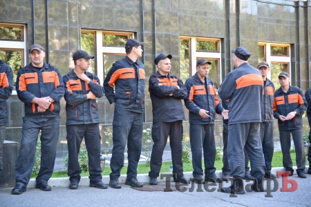 Кременчугские правоохранители изъяли охотничьи ружья у охраны НПЗ