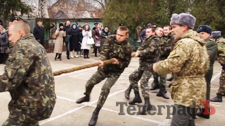 Воспитанники кременчугского военного лицея показали, чему научились