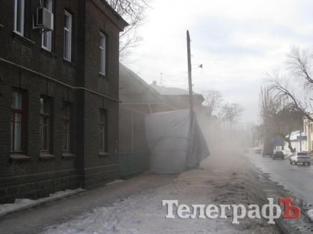 На ул. Леонова кременчужанам устроили пылевую бурю
