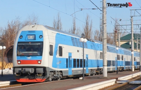В Кременчуг впервые прибыл двухэтажный поезд Skoda (Харьков-Киев)