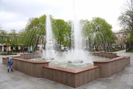 У Кременчуці запрацював фонтан у сквері ім.О.Бабаєва