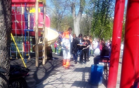 На детской площадке в Приднепровском парке мальчик сломал руку