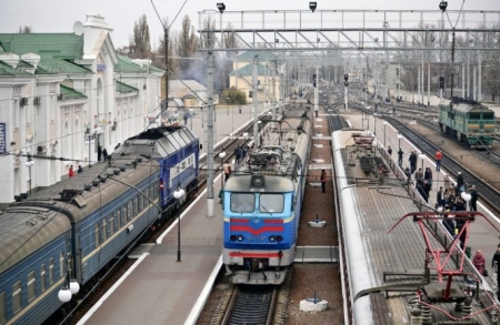 25-26 травня через ремонт мостів потяг Київ-Кременчук не курсуватиме