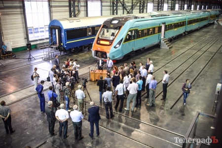 На Крюковском вагоностроительном заводе в недоумении: украинцам не нужны новые вагоны?