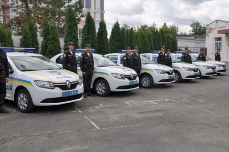 У кременчугских полицейских охраны появились шесть новеньких «Renault Logan»