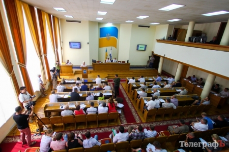 Сессия Кременчугского горсовета 27 июля: ОСМД, земля и деньги волонтерам