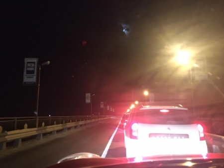 Кременчужане «неожиданно» попали в пробку на Крюковском мосту