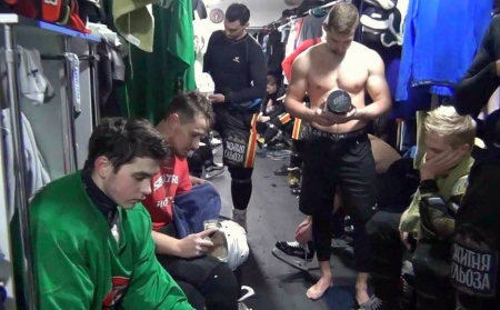 Хокеїсти «Кременчука» взяли участь у флешмобі «Манекен челлендж»