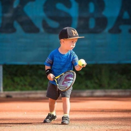 Набор детей от 4 лет в школу тенниса ТК "Премьер"