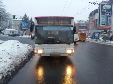 В Полтаве пассажирский автобус насмерть сбил женщину