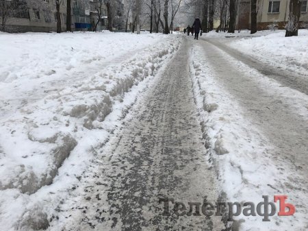 А что так тоже можно было? Полтавчане пожаловались в АМКУ на неочищенные от снега дороги и тротуары