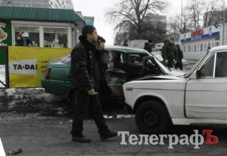 В Кременчуге на Керченской ДТП: два человека в больнице
