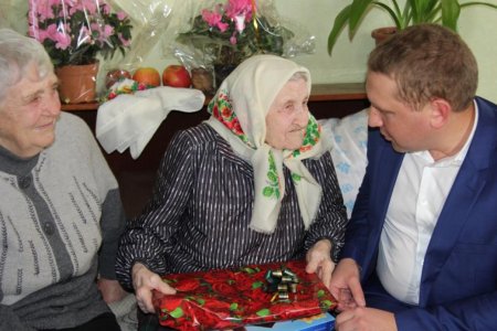 Секрет довголіття від бабці мера: Ганна Малецька відсвяткувала 100-річний ювілей