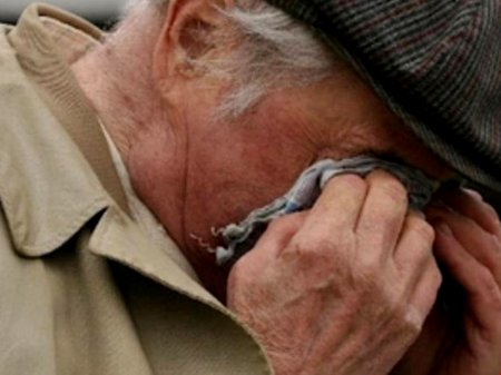 Любовь зла: в Кременчуге на День влюблённых юноши избили и ограбили пенсионера