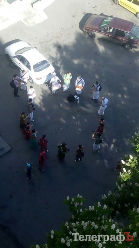 Фотофакт: кришнаиты вернулись на улицы Кременчуга