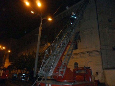 Жаркая ночь: в Полтаве горел кадетский корпус