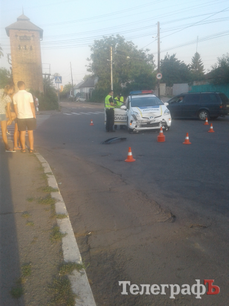 В Кременчуге патрульные попали в ДТП: разбили Prius