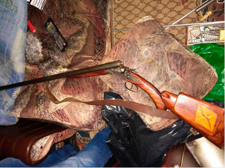 Весёлый охотник: у жителя Кременчугского района нашли наркотики и оружие