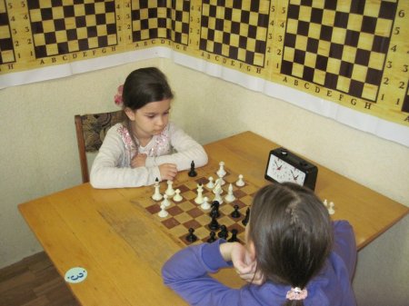 Юні шахісти Кременчука отримали шоколадні шахи
