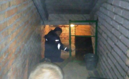 В Кременчуге спасатели всю ночь откачивали воду из подвала гимназии №6