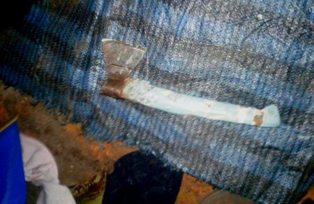 Суровые кременчугские общежития: женщина ударила соседку топором
