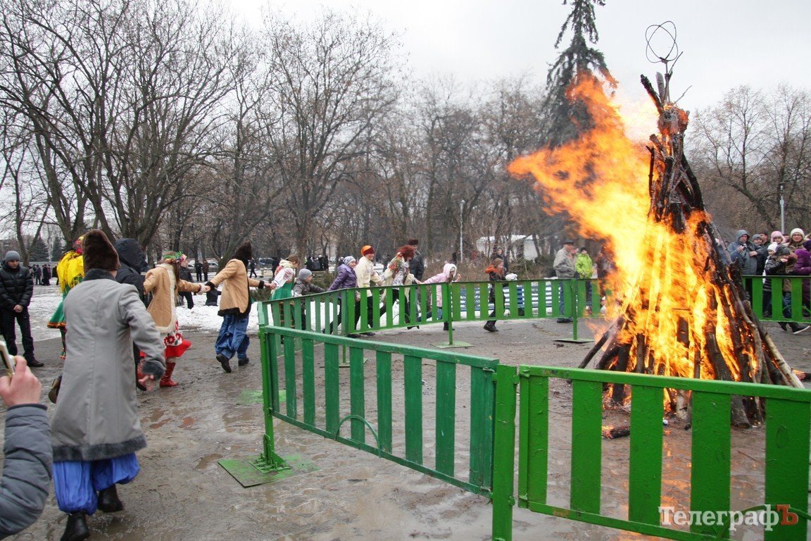 В Кременчуге отпраздновали Масленицу (ФОТО, ВИДЕО) В Кременчуге отпраздновали Масленицу (ФОТО, ВИДЕО)