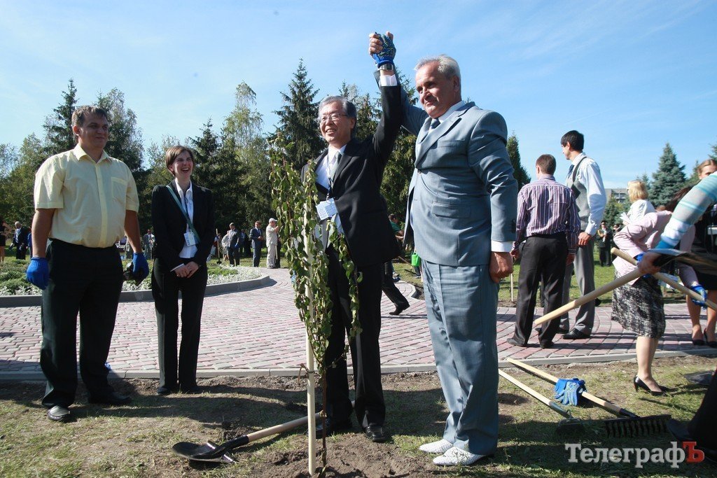 Кременчугская табачная фабрика сегодня отмечает 170-летний юбилей (Фоторепортаж) Кременчугская табачная фабрика сегодня отмечает 170-летний юбилей (Фоторепортаж)