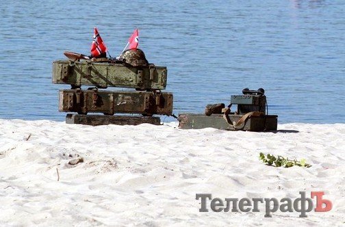 Кременчужанам показали реконструкцию боя освобождения города от немецко-фашистских захватчиков (Видео, фото) Кременчужанам показали реконструкцию боя освобождения города от немецко-фашистских захватчиков (Видео, фото)