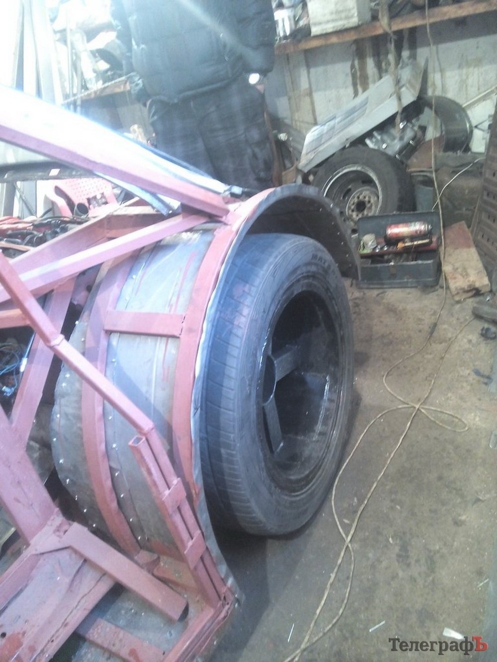 «Тюнингонул» свой разбитый автомобиль под Lamborghini «Тюнингонул» свой разбитый автомобиль под Lamborghini