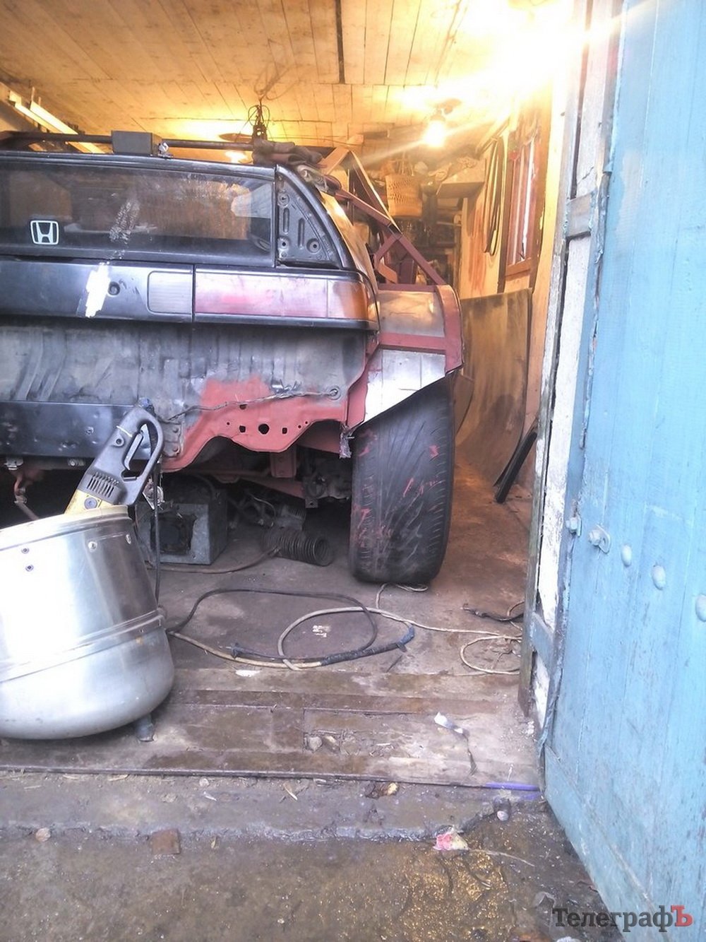 «Тюнингонул» свой разбитый автомобиль под Lamborghini «Тюнингонул» свой разбитый автомобиль под Lamborghini