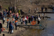 Водохреща 2023: як кременчужани занурювалися в Дніпро